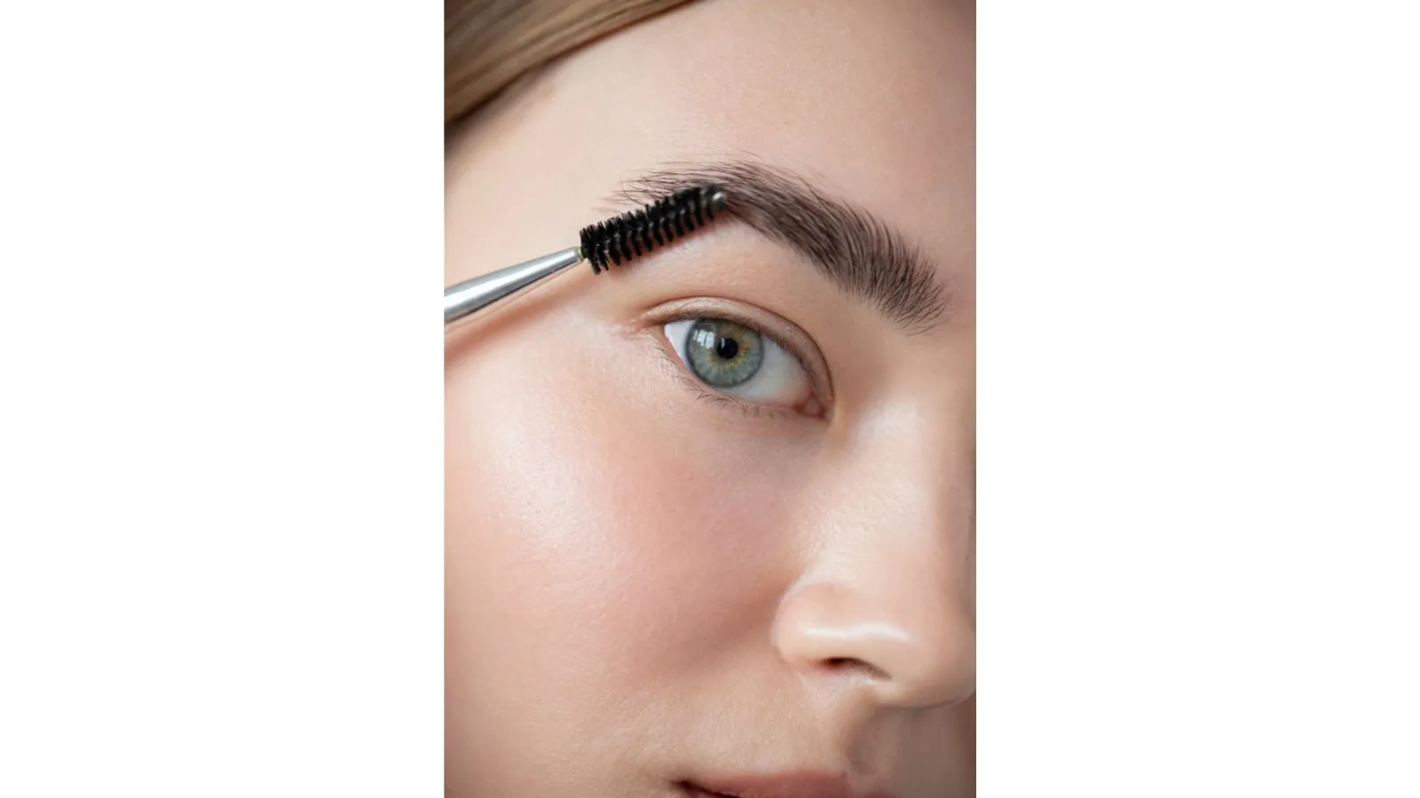 Imagem ilustrativa de sobrancelhas